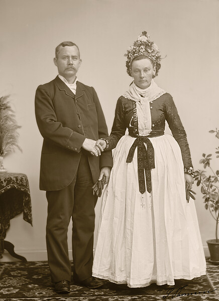 S&oslash;nderho, Fan&oslash;: Captain Hans Thomas S&oslash;rensen og Anne Brinch